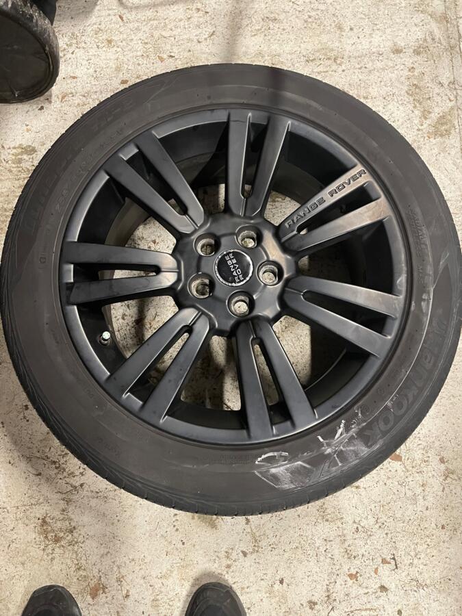 Land rover, light alloy