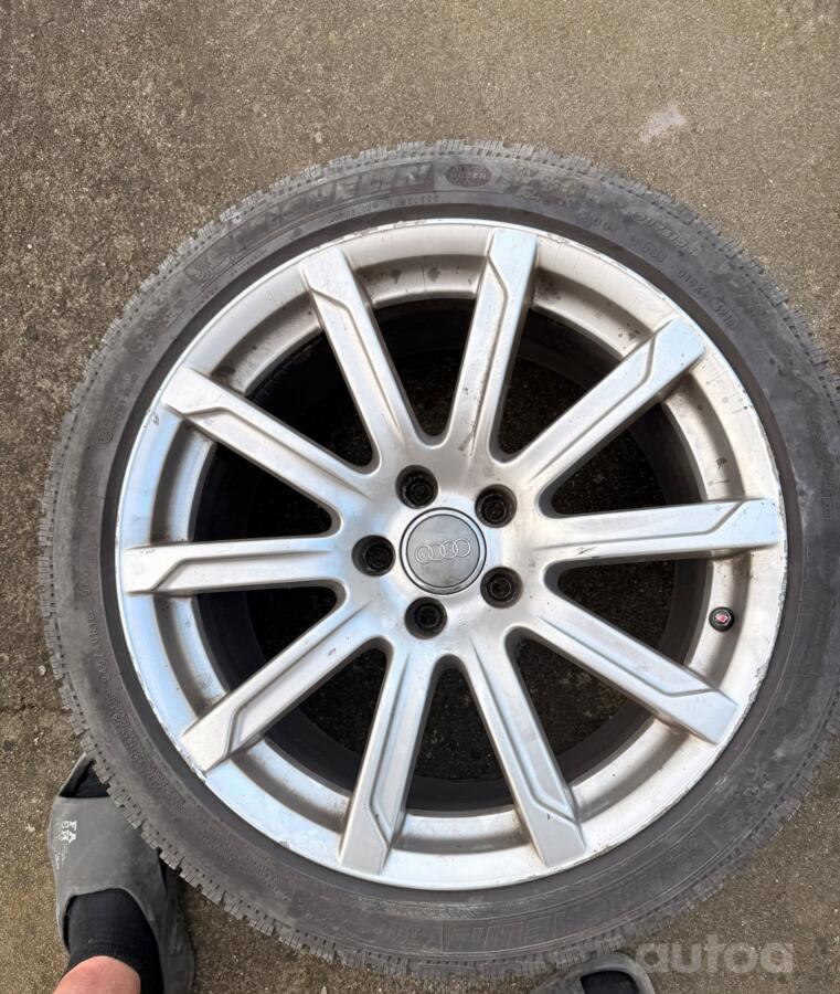 Audi, aliaj ușor