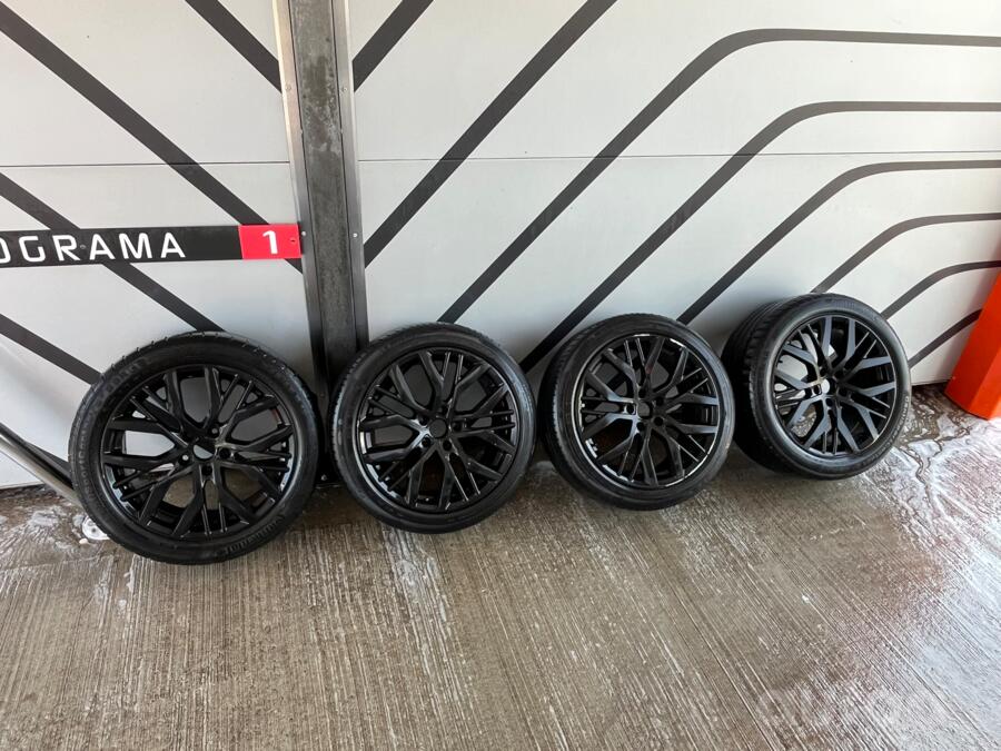 Audi VW Replikos, aliaj ușor