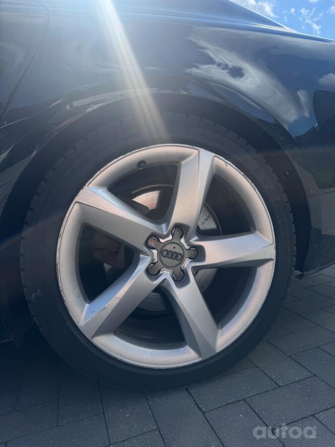 Audi, aliaj ușor