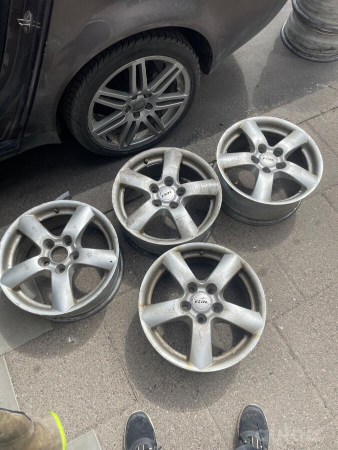 Toyota honda nissan, aliaj ușor