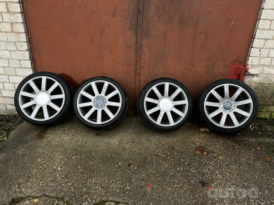 Audi, aliaj ușor