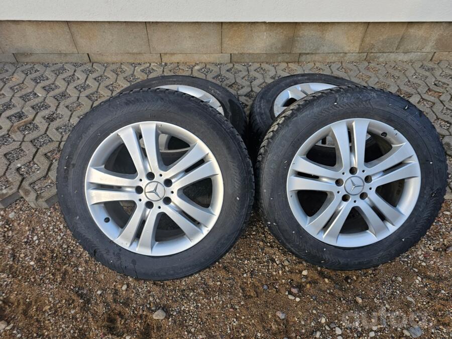 Mercedes-Benz, aliaj ușor