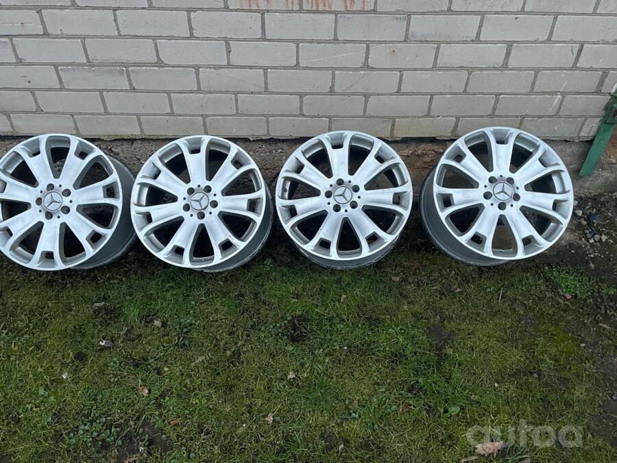 Mercedes, light alloy