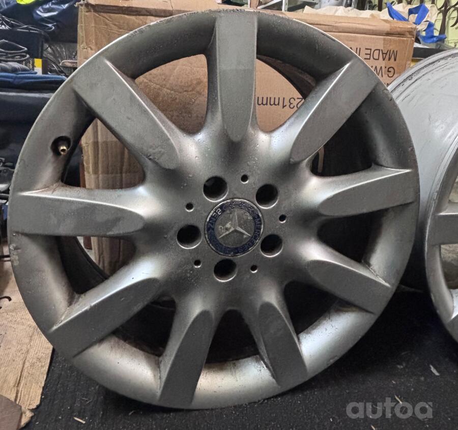 Mercedes, light alloy