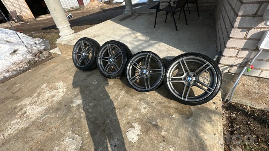Bmw, light alloy