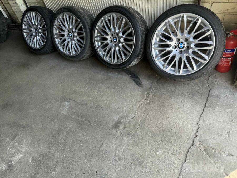 Bmw, light alloy