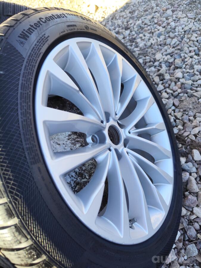 Bmw, light alloy