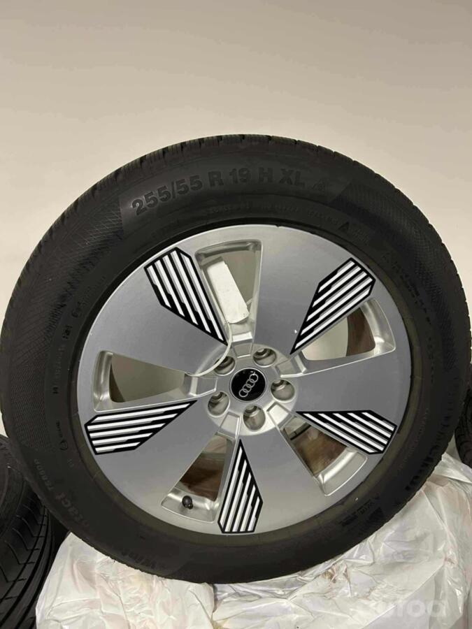 Audi, light alloy
