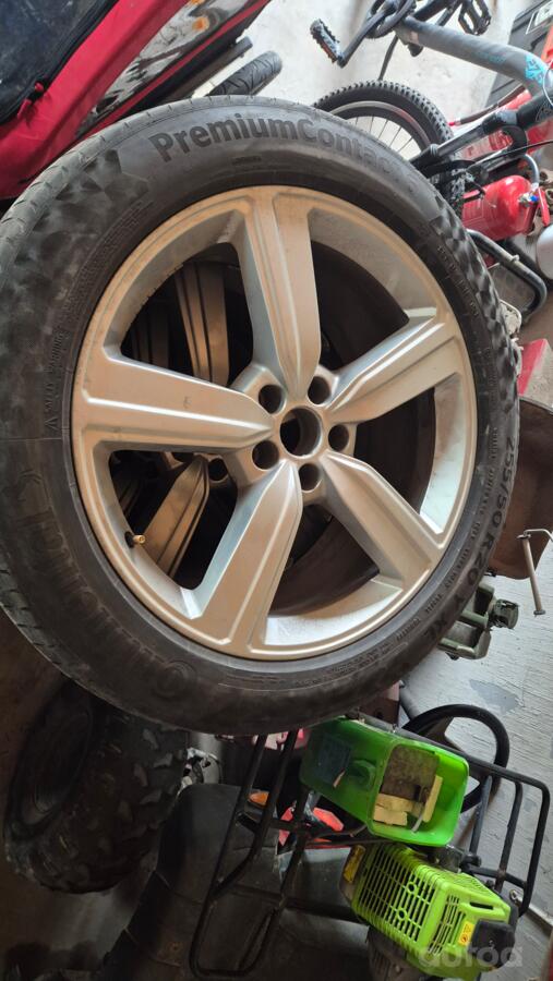 Audi, light alloy