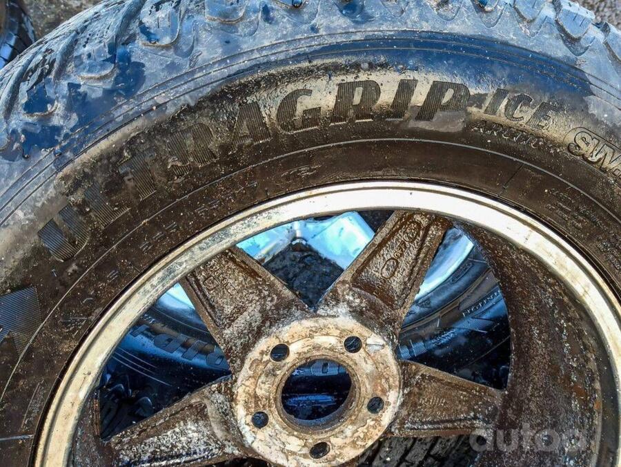 Alte, aliaj ușor