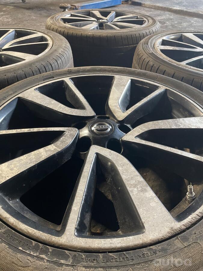 Nissan, light alloy