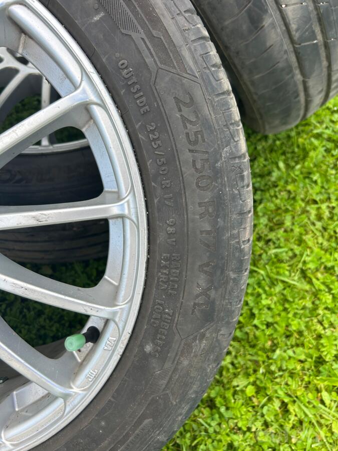 Mercedes, audi, wolksvagen, skoda ir kiti WAG grupes, aliaj ușor
