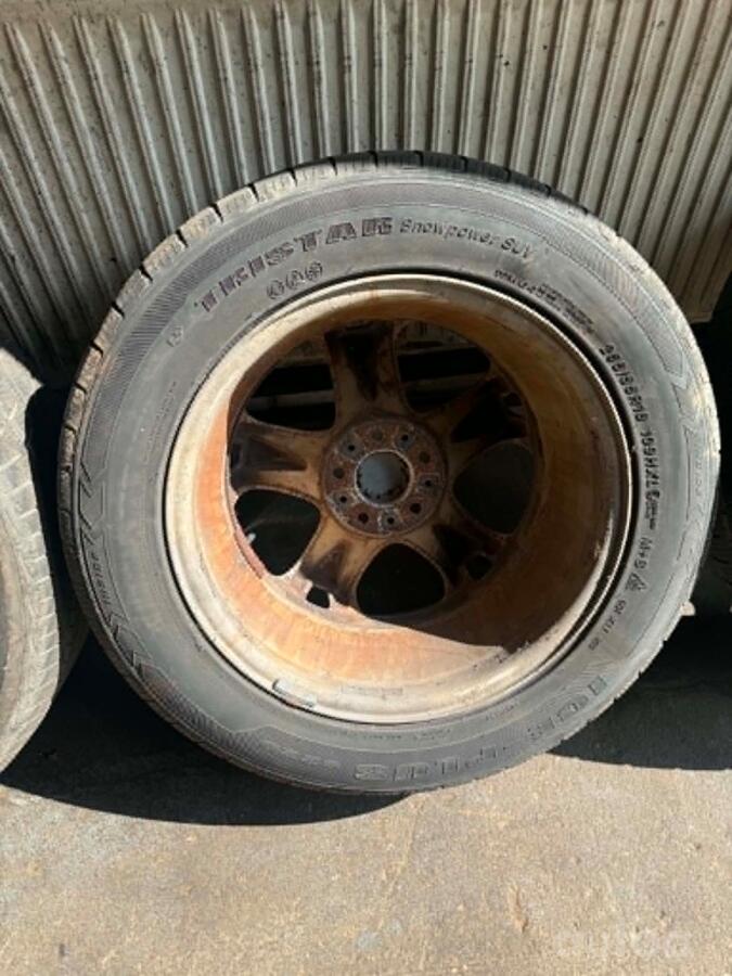 Bmw, light alloy