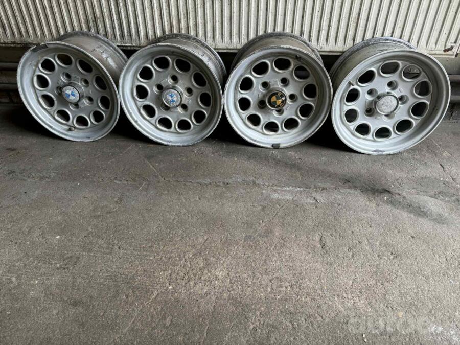 Bmw, light alloy