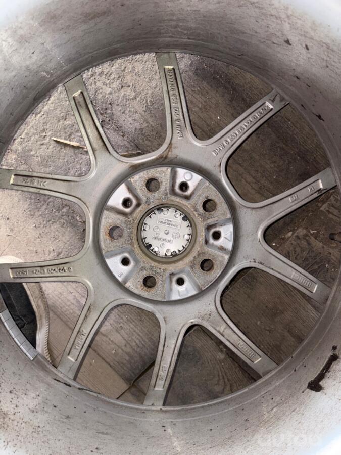 Bmw, light alloy