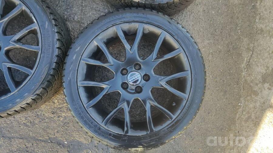 Volvo, aliaj ușor