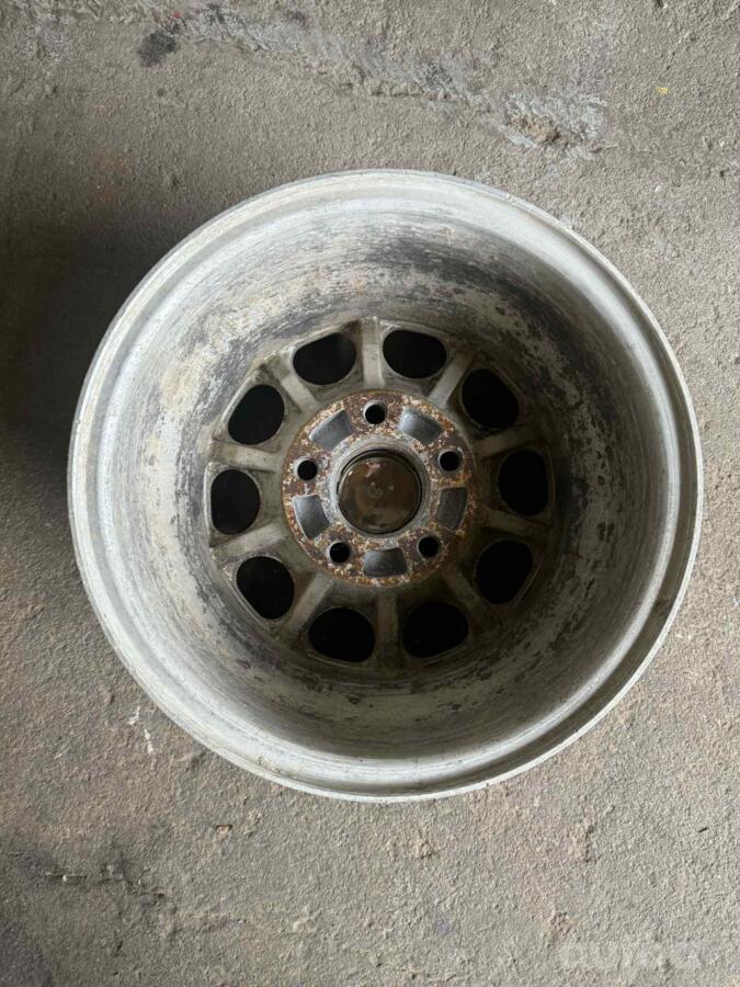 Bmw, light alloy