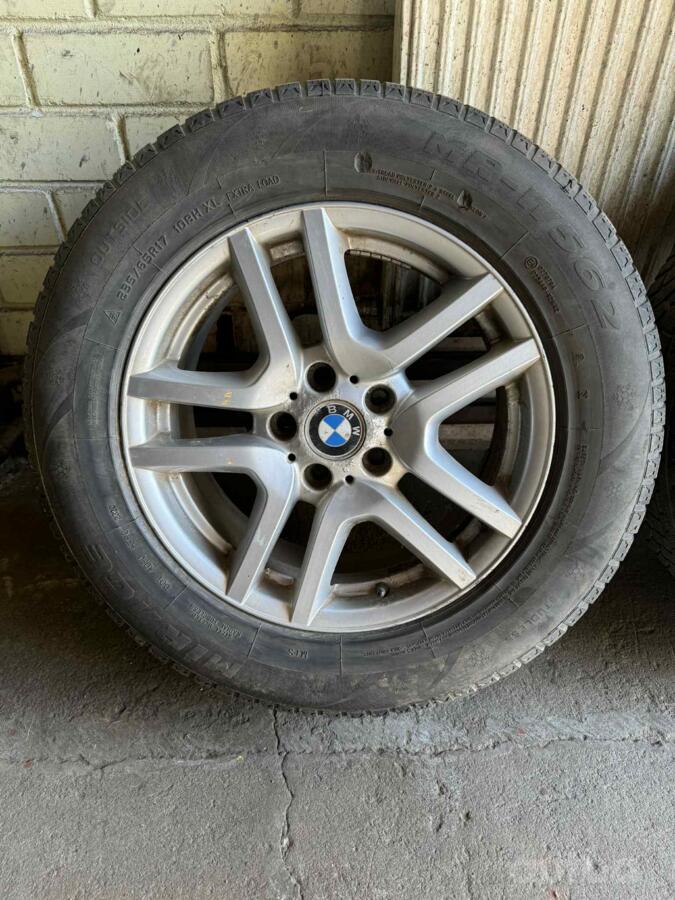 Bmw, light alloy