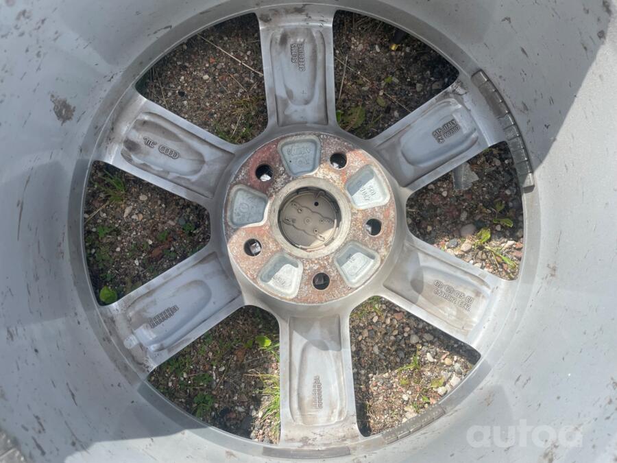 Audi, aliaj ușor