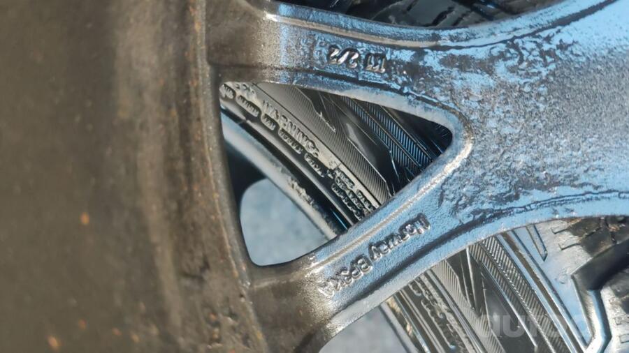 Volvo, light alloy