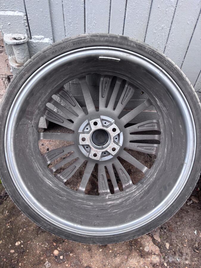 Bmw, light alloy