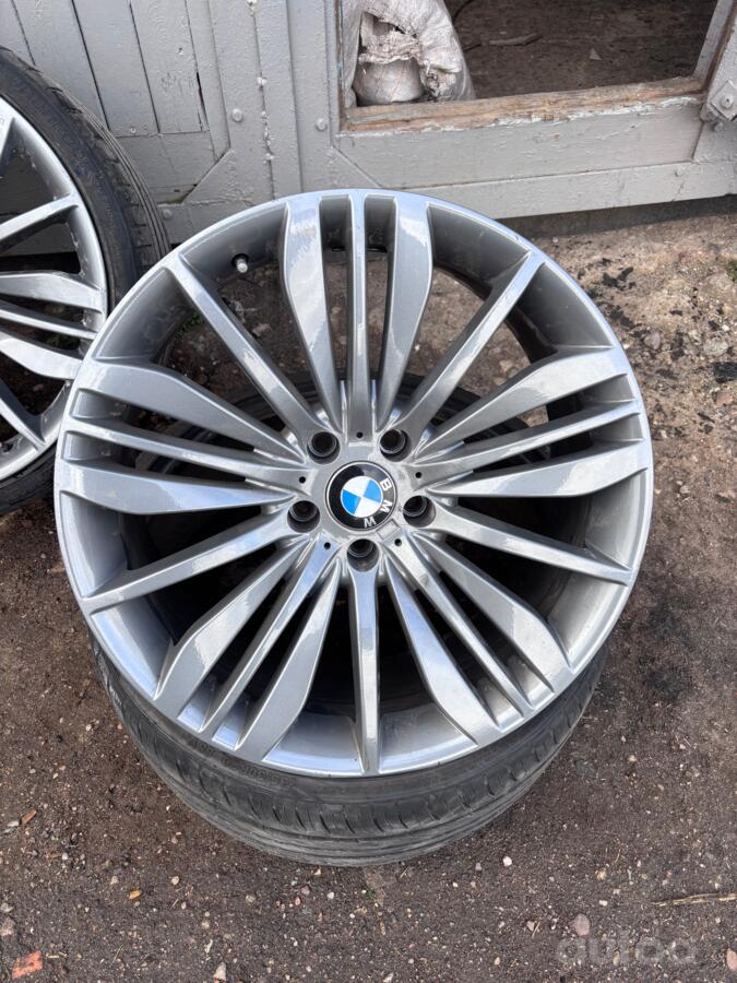 Bmw, light alloy