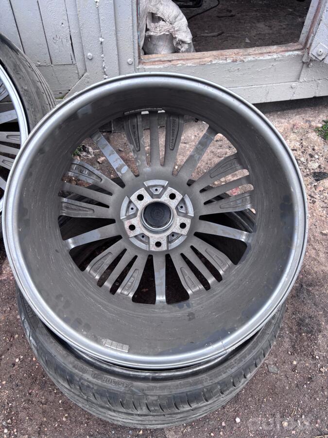 Bmw, light alloy