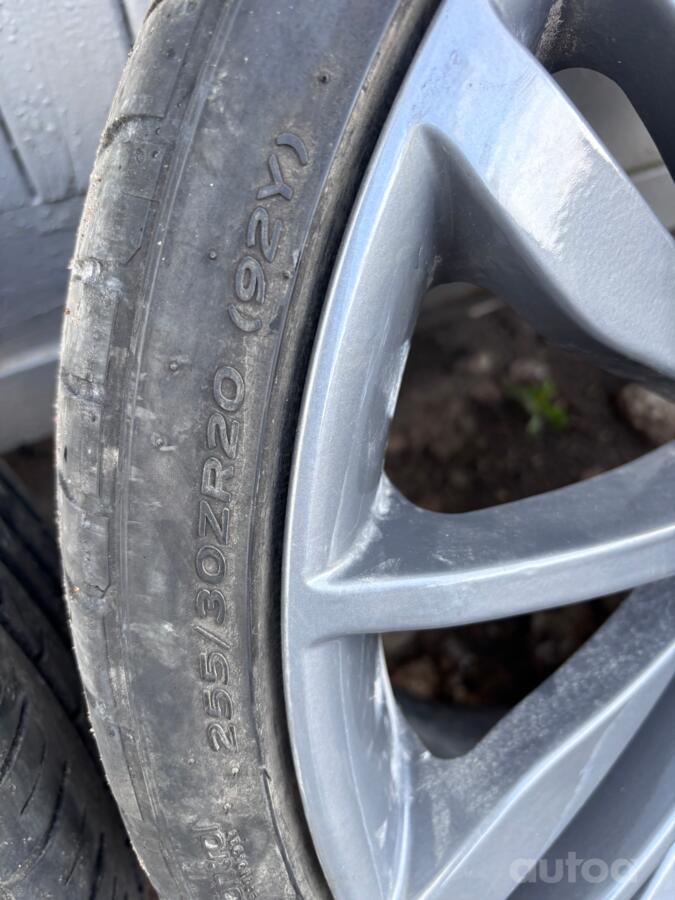Bmw, light alloy