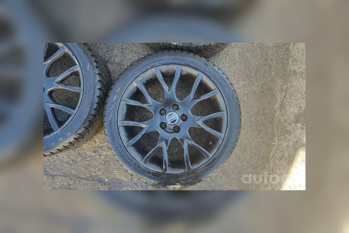 Volvo, light alloy