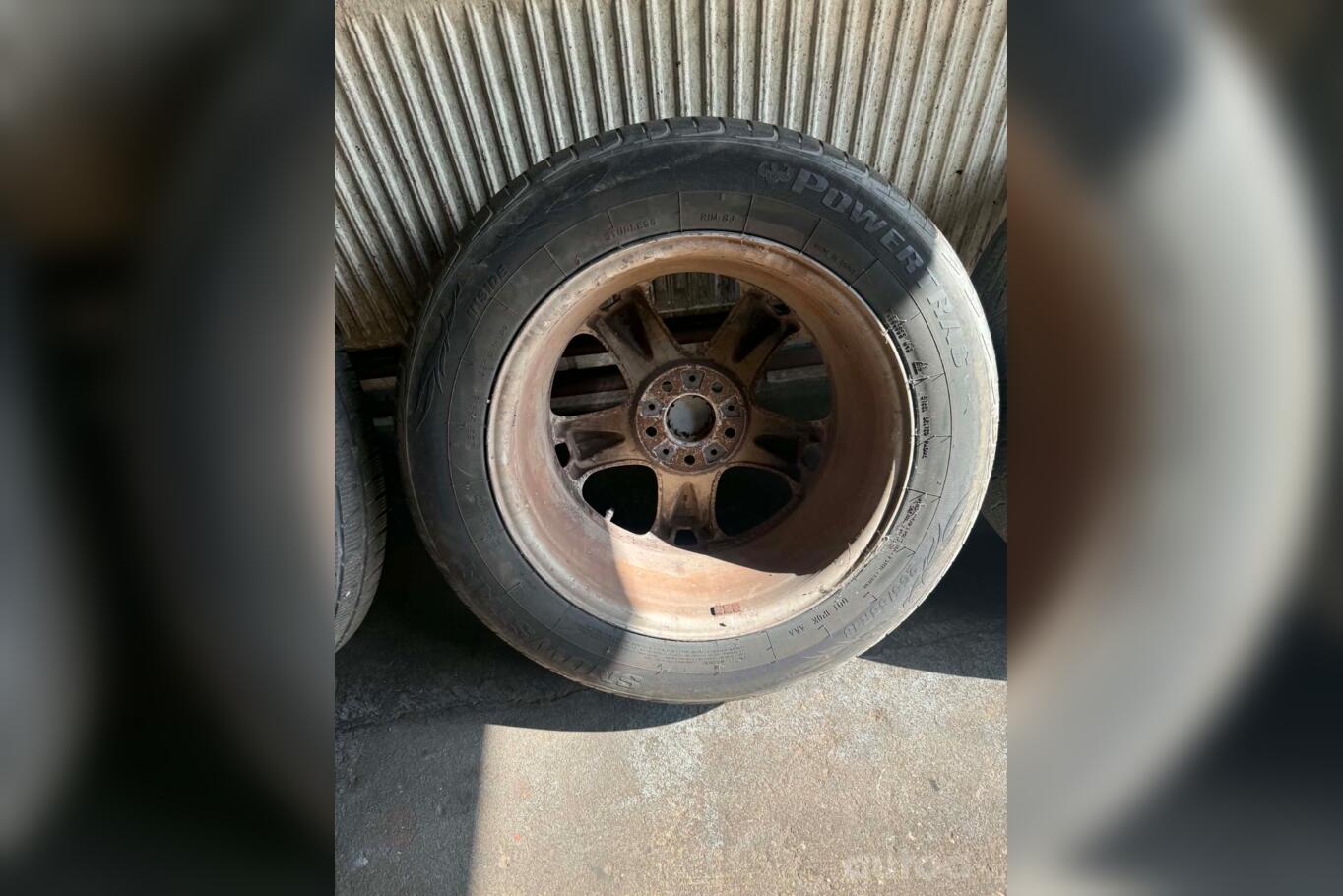 Bmw, light alloy