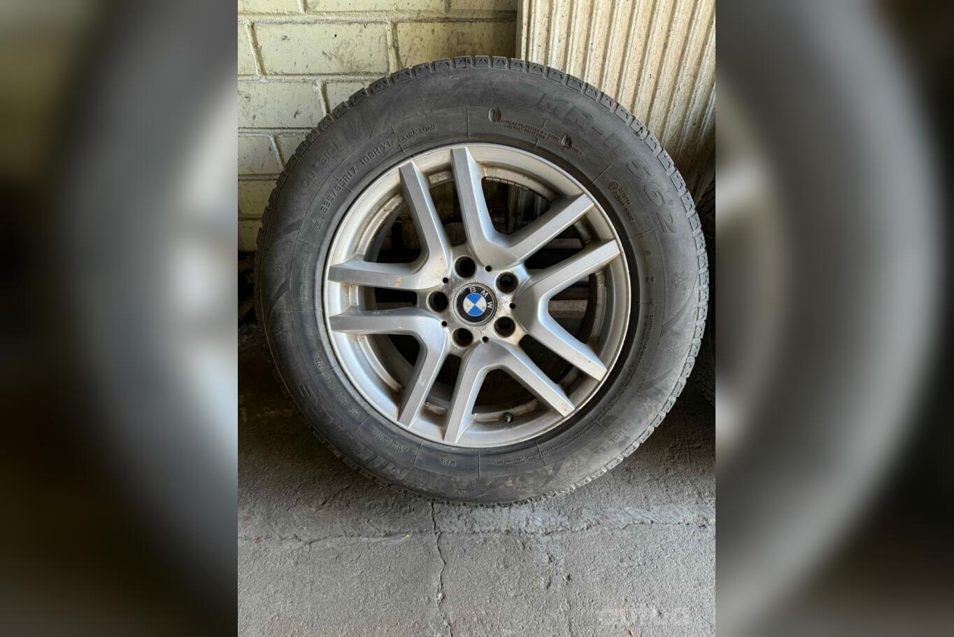 Bmw, light alloy