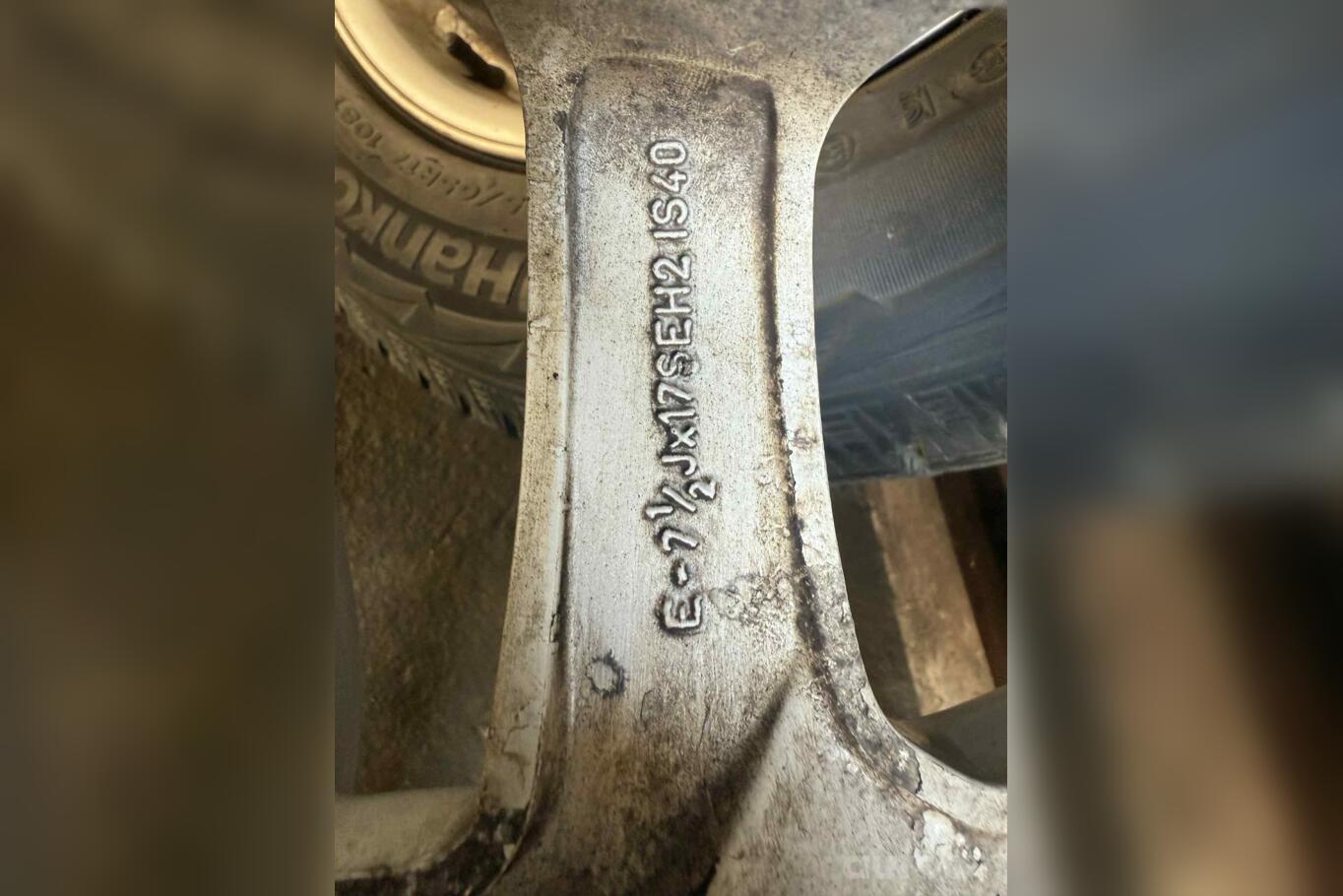 Bmw, light alloy
