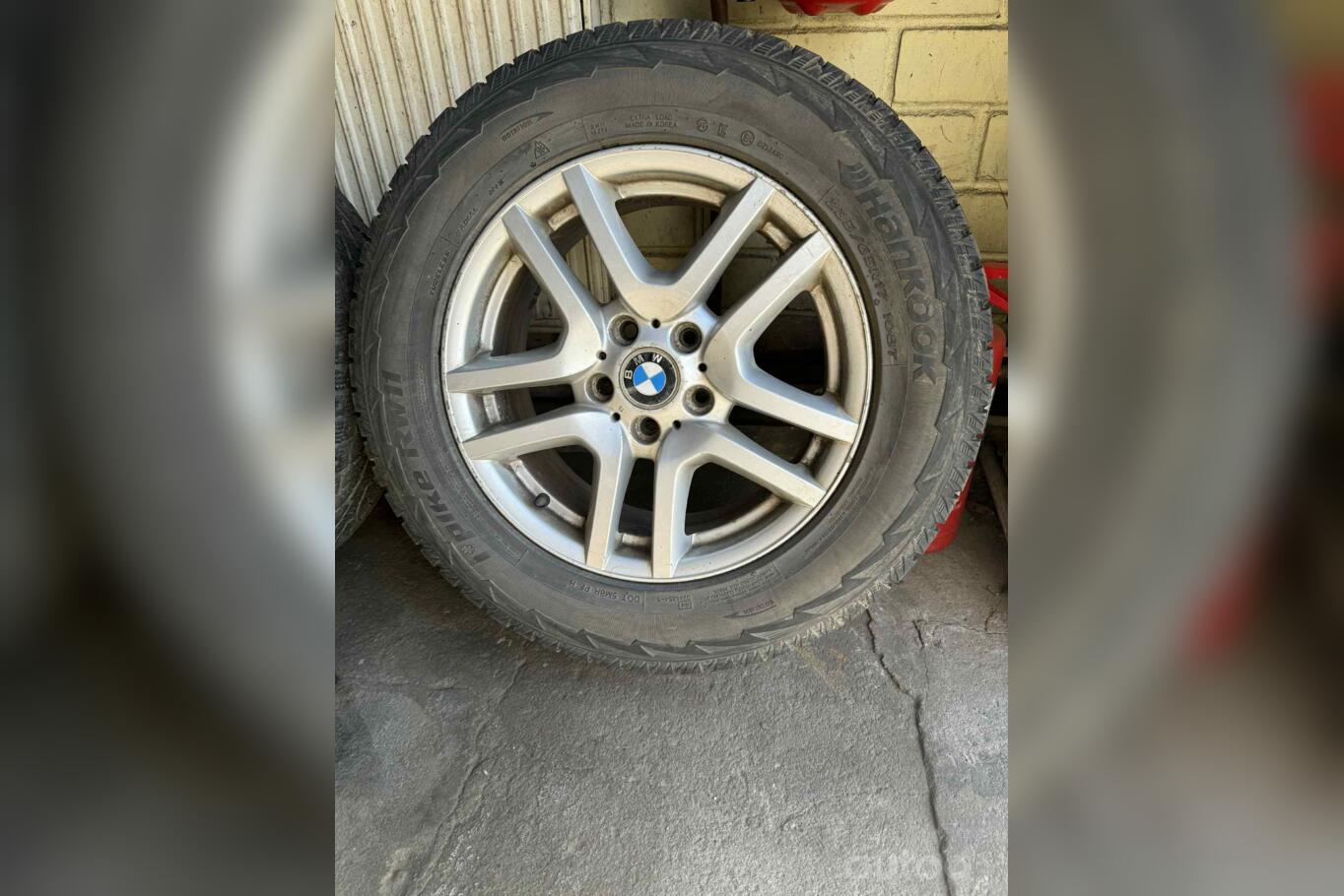 Bmw, light alloy