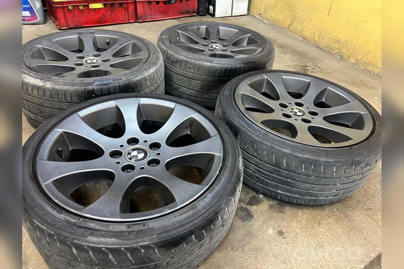 Bmw, light alloy