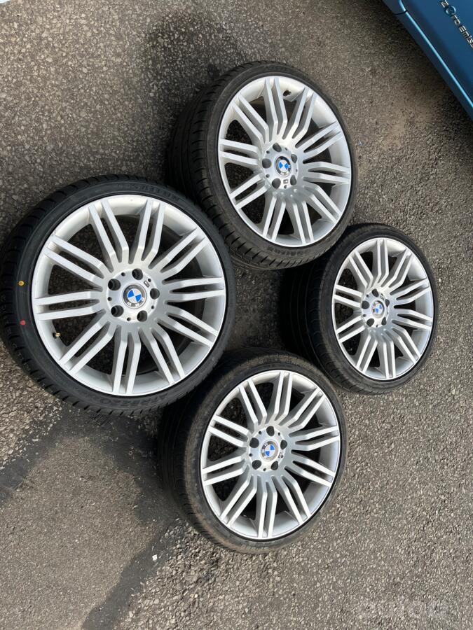 Bmw, light alloy