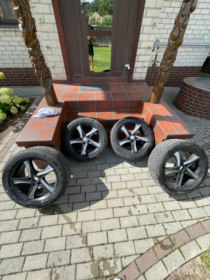 Mercedes benz, light alloy