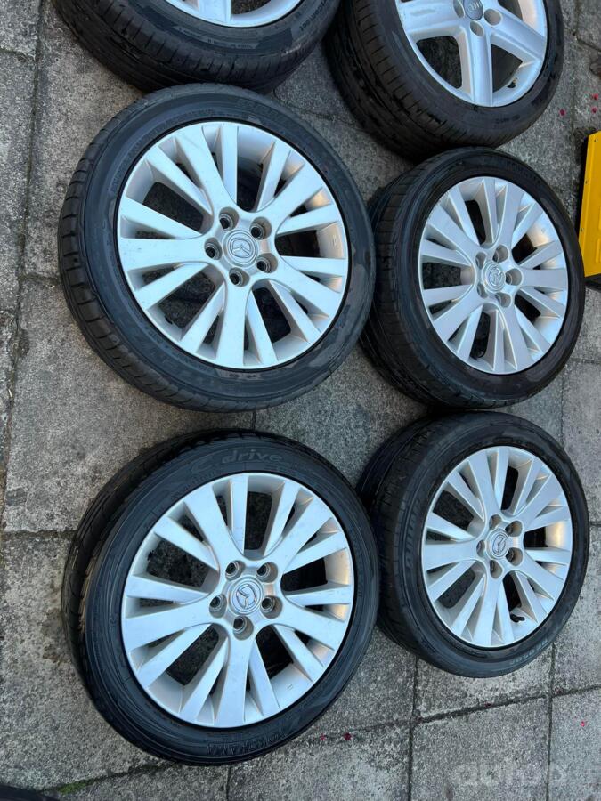 Mazda, light alloy