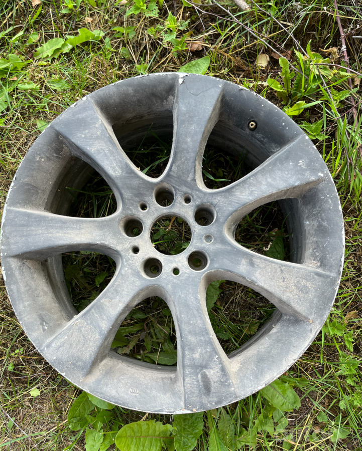 Bmw, light alloy