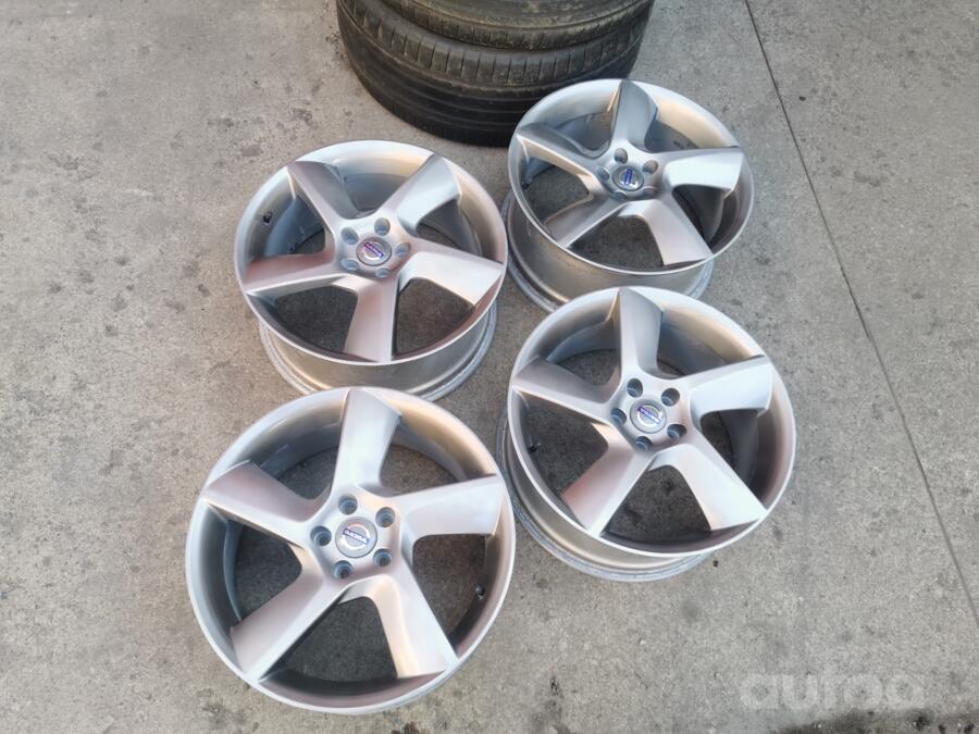 Volvo, light alloy