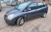 Toyota Corolla Verso 1 generation Minivan