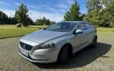 Volvo V40 2 generation Hatchback 5-doors