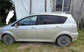 Toyota Corolla Verso 1 generation Minivan