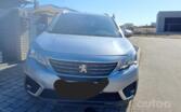 Peugeot 5008 2 generation Crossover