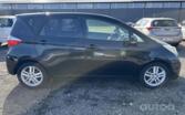 Toyota Verso-S 1 generation Minivan