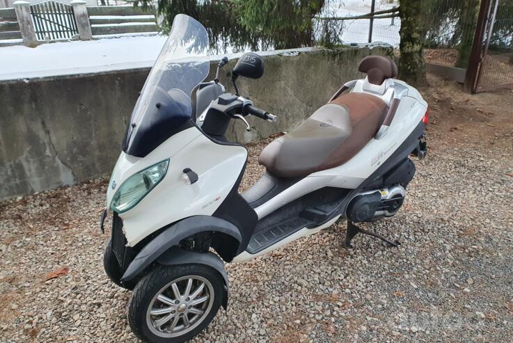 Piaggio MP3