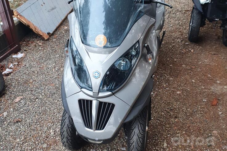 Piaggio MP3