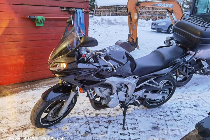 Yamaha FZS 600 Fazer