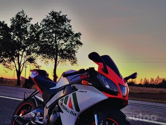 Aprilia RS