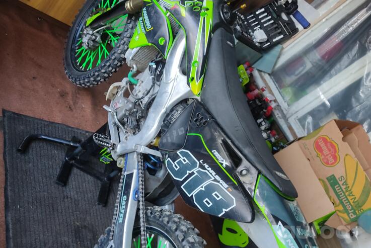 Kawasaki KX